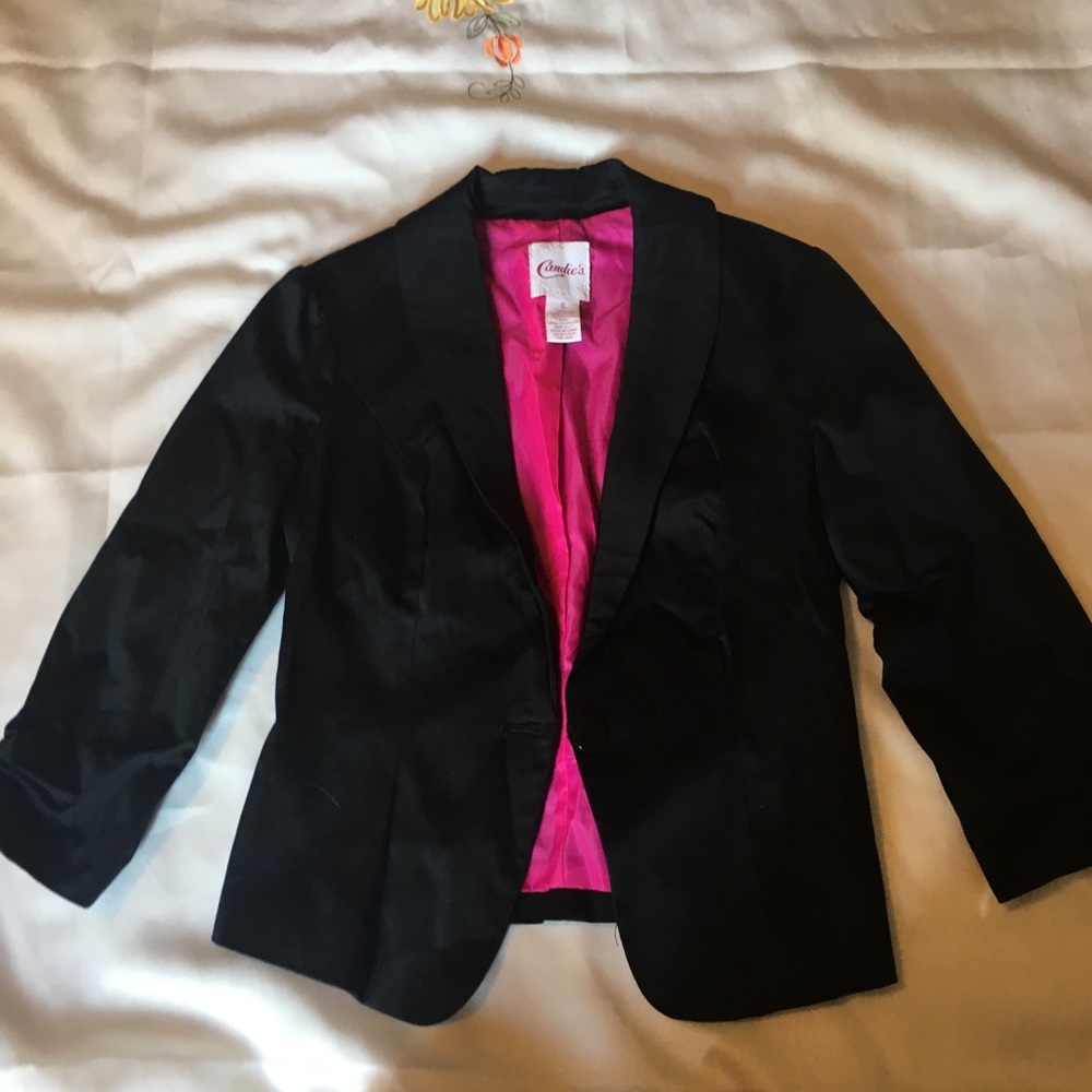 Black 3/4 Length Sleeve Blazer